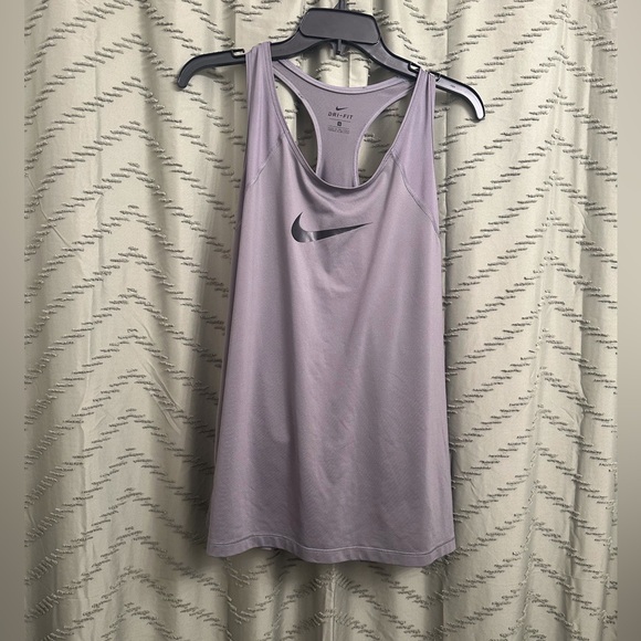 Nike tank top size 1X plus size 
Workout tee tank - Picture 1 of 6